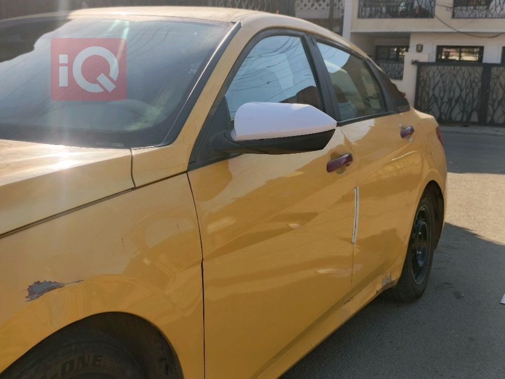 هیۆندای ئەلەنترا